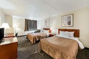 Quality Bradley- Bourbonnais Mini-hôtel 4*