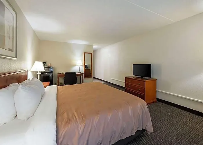 Quality Bradley- Bourbonnais Inn