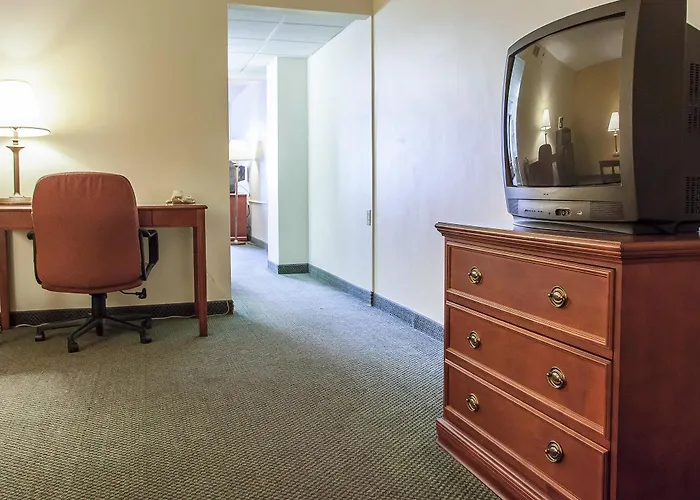 Quality Bradley- Bourbonnais Inn