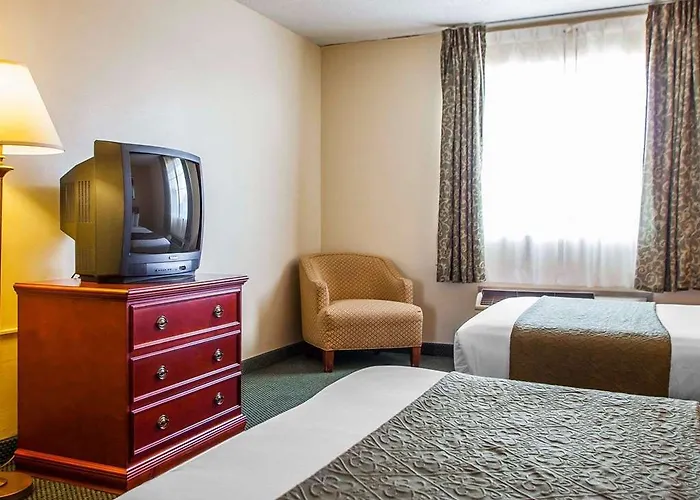 Quality Bradley- Bourbonnais Inn 4*
